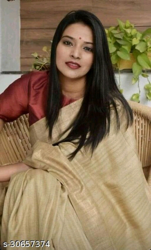 Beautiful Off White Colour with Golden Zari in Semi Bapta Cotton Silk Saree