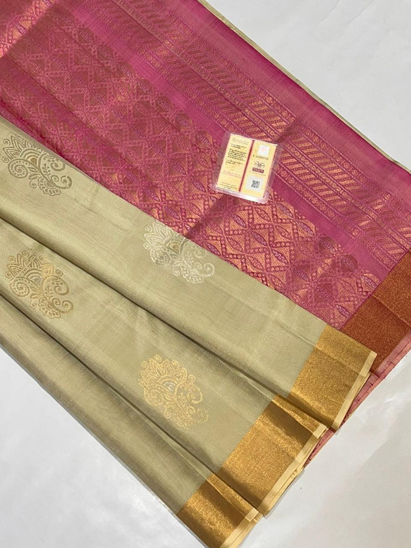 Pure Kanchipuram Handloom Saree in Dull Beige colour with Golden Zari Border.